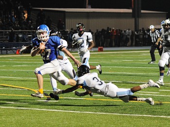 F SHORE #27 JACK BRITTON BRINGS THE SCORE TO 20-7 WITH HIS TOUCHDOWN RUN BY ATTARDI  108